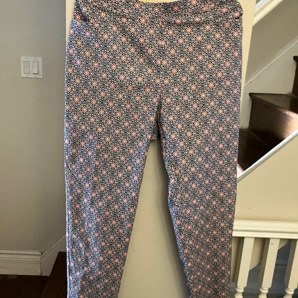 Elastic Waist Red Black and White Pants - Picture 9 of 11